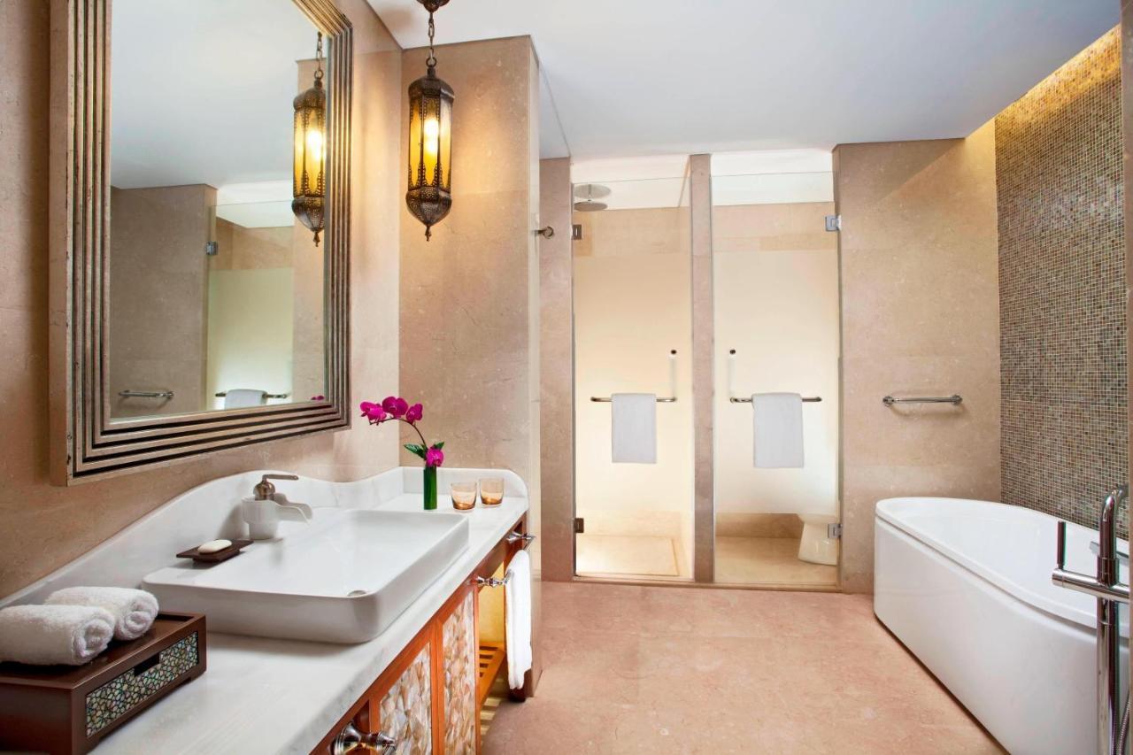 Sheraton Qingyuan Lion Lake Resort Екстер'єр фото