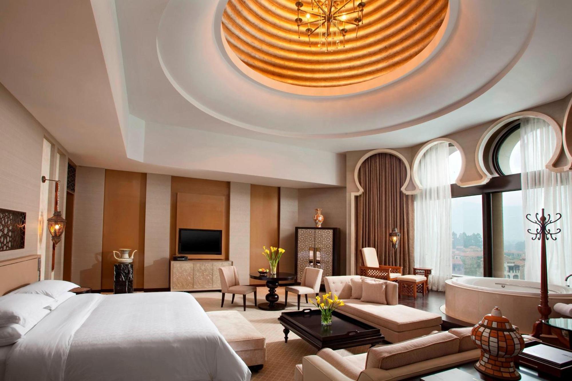 Sheraton Qingyuan Lion Lake Resort Екстер'єр фото