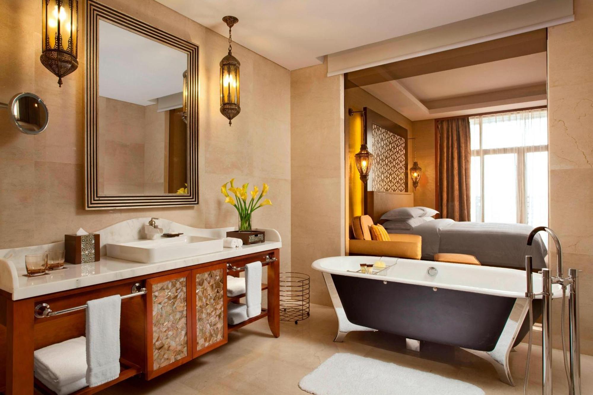 Sheraton Qingyuan Lion Lake Resort Екстер'єр фото